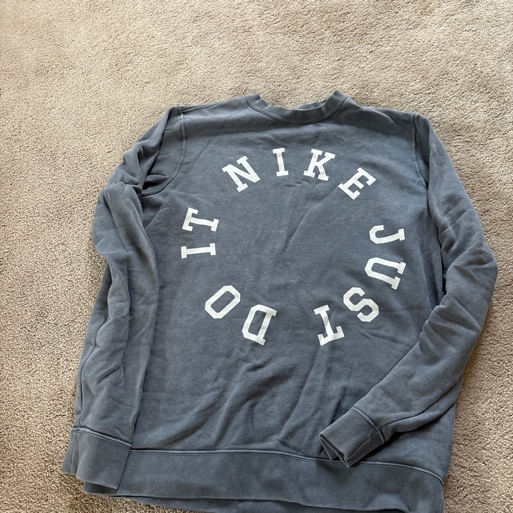 Nike Men's Crewneck in Charcoal Gray
